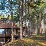 Apartmán Cozy With Forest View & Bath - 10min Drive To Black Sea